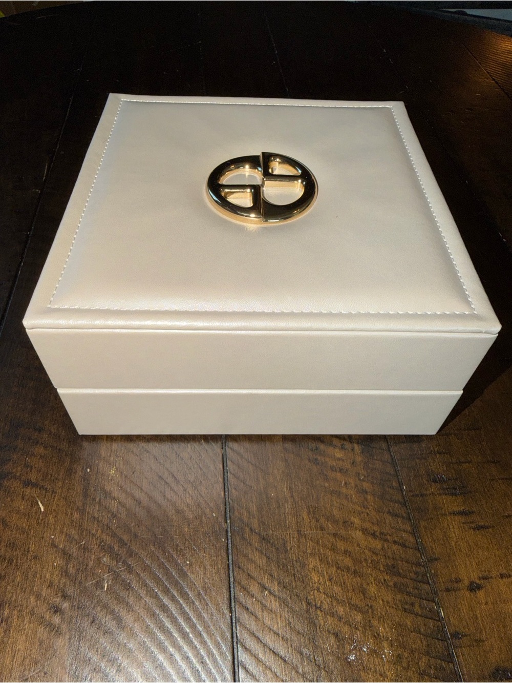 Cream Leather 2 layer Jewelry Box with Gold Accent